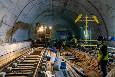 Selanik, Yunanistan - 23 Mayıs 2020: Selanik şehir merkezinde metro inşaatı