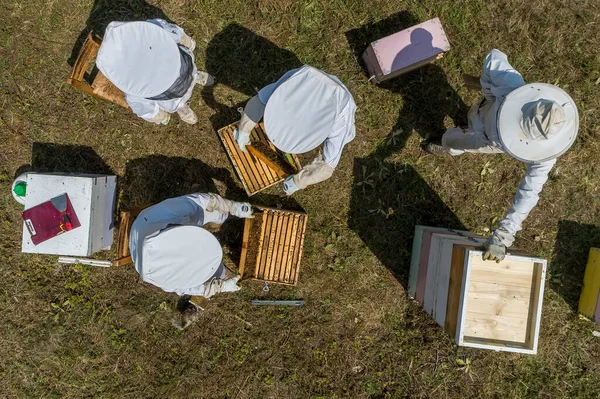 Florina Greece July 2020 Beekeepers Working Collect Honey Area Florina — Stock Photo, Image