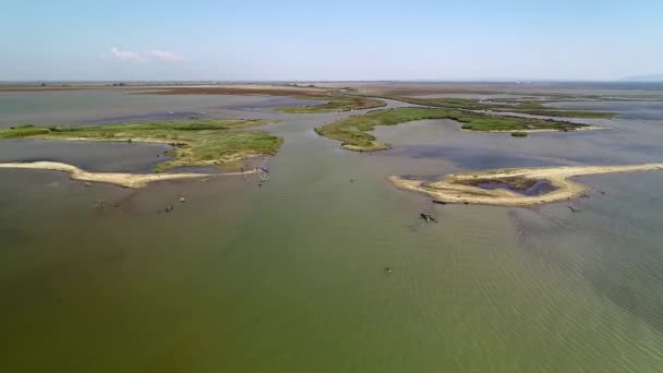 Penerbangan Udara Dengan Drone Atas Dari Delta Sungai Axios Utara — Stok Video