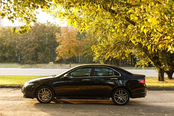 Dnipro, Ukrayna - 01 Ekim 2016: Şehir Honda Accord