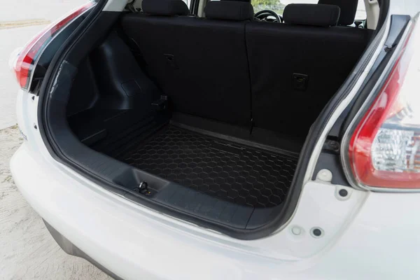 Leerer Kofferraum Des Autos Weiße Farbe — Stockfoto