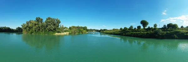 Rio Piave Céu Azul Claro Uma Vista Panorâmica Natural — Fotografia de Stock