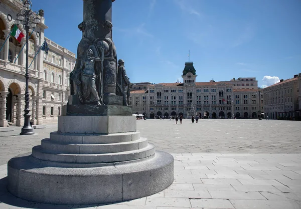 Trieste - Piazza Unita d'italia e Torre dell orologio sullo sfondo