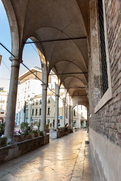 Treviso Particolare Architettonico Colonnato Nel Centro Storico Della Citt — Fotografia de Stock