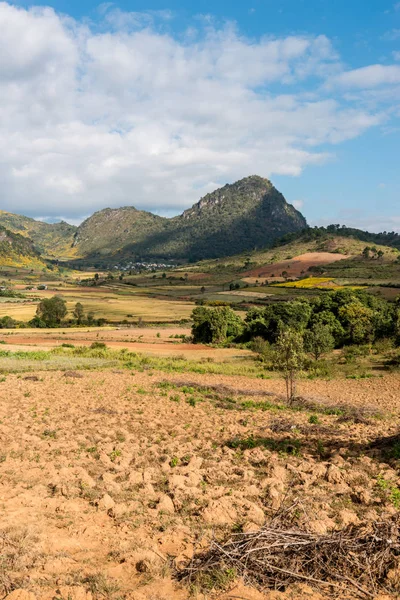 Vertikales Bild Der Schönen Aussicht Auf Die Landschaft Beim Trekking — Stockfoto