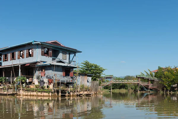 Inle Lake Mianmar November 2018 Horizontális Képet Helyi Házak Épült — Stock Fotó