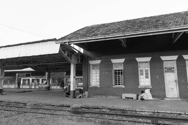 Thazi Myanmar Novembre 2018 Photo Noir Blanc Belle Gare Thazi — Photo