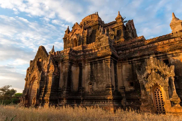 Horizontální Obrázek Krásného Světla Slunce Stěnách Thitsarwádí Chrámu Bagan Myanmar — Stock fotografie