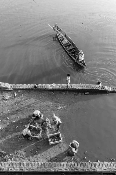 Mandalay Myanmar December 2018 Black White Local Burmese Fishermen Working — Stock Photo, Image