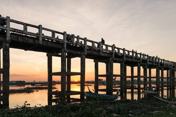 Mandalay Myanmar December 2018 Horizontal Picture Idyllic Sunset Bein Bridge — Stock Photo, Image