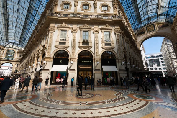 Milán Italia Marzo 2018 Imagen Horizontal Centro Comercial Lujo Galleria — Foto de Stock