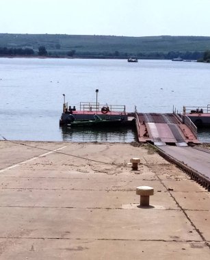 Tuna Nehri boyunca feribot, Romanya, Bulgaristan