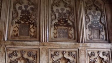 Agra fort inanılmaz sanat eseri 02 nis 2019 tarihinde agra uttar pradesh hindistan alınır. Dünyanın yedi harikasından ve Unsco dünya mirası ndan biridir. Babür Imparatorluğu'nun sembolüdür..