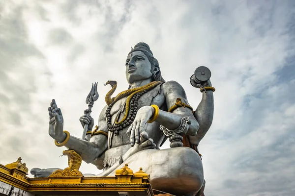 Шива Статуя Изолированы Храме Murdeshwar Крупным Планом Выстрелы Уникального Снимка — стоковое фото