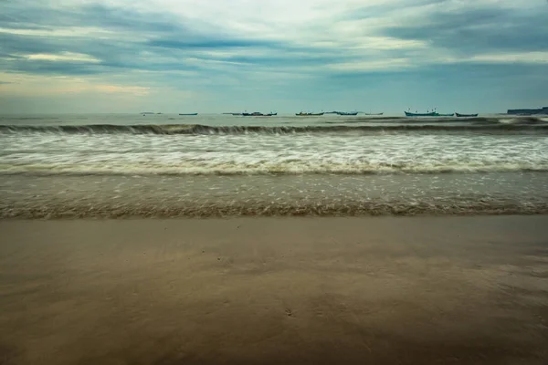 Vista Playa Con Olas Mar Primera Hora Mañana Desde Imagen — Foto de Stock