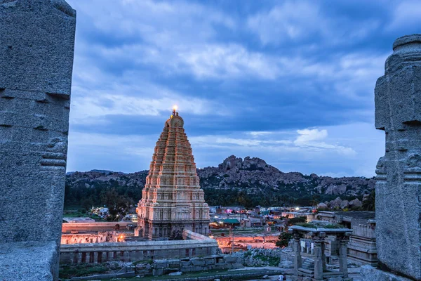 Tempio Virupaksha Shree Con Sfondo Cielo Drammatico Lucente All Atto — Foto Stock