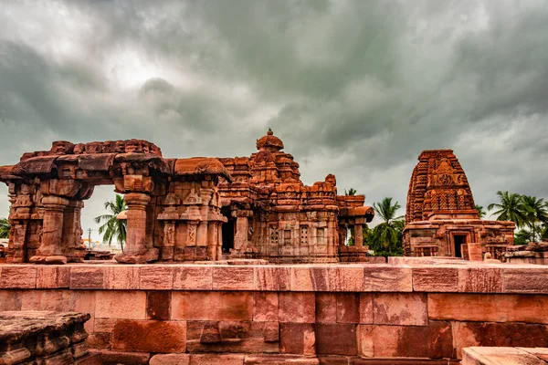 Mallikarjuna Tempel Pattadakal Atemberaubende Steinkunst Aus Verschiedenen Winkeln Mit Dramatischem — Stockfoto