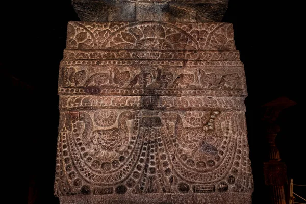 Badami Caverna Templo Pilares Interiores Pedra Arte Detalhes Imagem Tirada — Fotografia de Stock