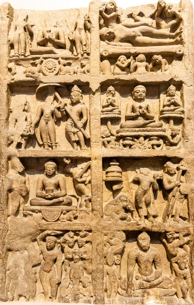 Buda 'nın sekiz önemli yerini tasvir eden antik taş oymacılığı.