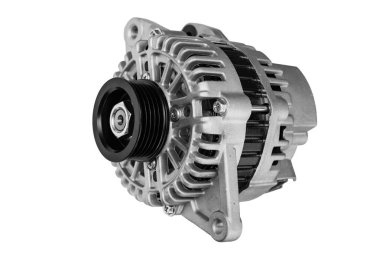 Beyaz bir arka plan üzerinde araba alternatör