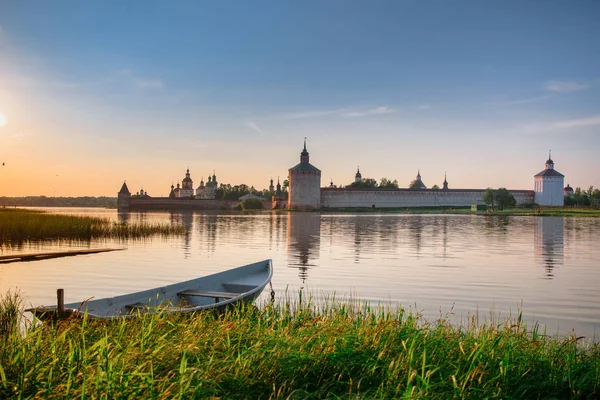 Вид на Кірілло-Белозерський монастир — стокове фото