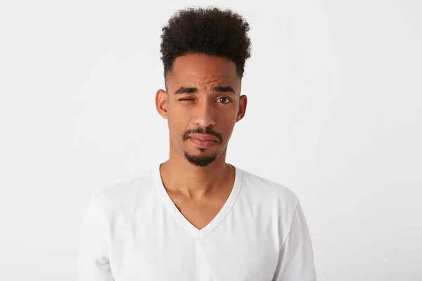 Gros Plan Beau Jeune Homme Afro Américain Ludique Aux Cheveux — Photo