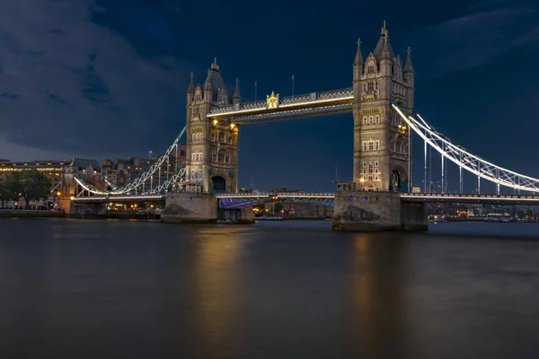 Tower Bridge, Niebieska godzina Londyn, Wielka Brytania — Zdjęcie stockowe