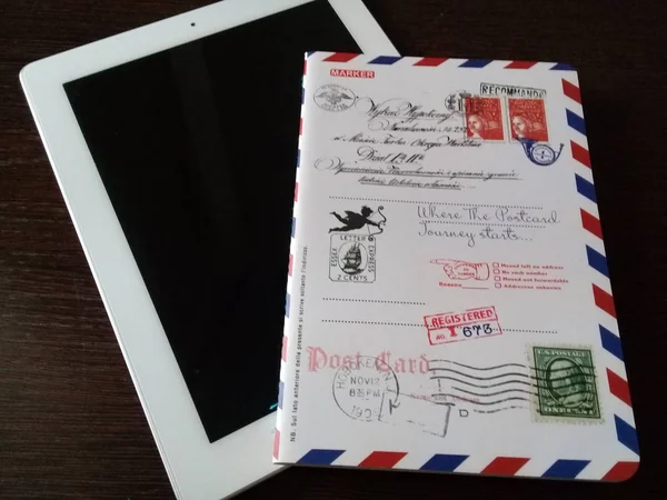 Yeni ve eski aletler tablet