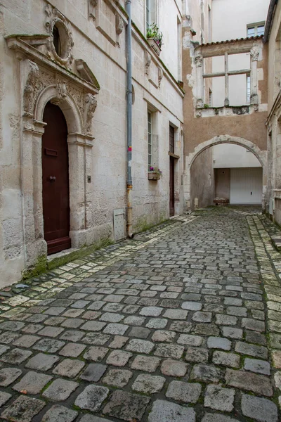 Architektura zdobyta w mieście Francji — Zdjęcie stockowe