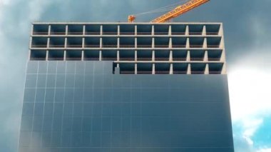 Cam bir binanın zaman ayarlı inşaatı