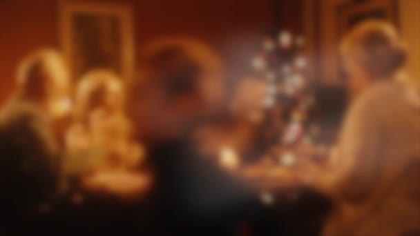 Wesołych Świąt tekst ujawnić animację na mróz okienny — Wideo stockowe