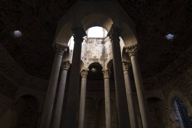 İspanya 'nın en iyi korunmuş mahallelerinden biri olan Girona' nın tarihi merkezi ve Yahudi mahallesi (İspanya).