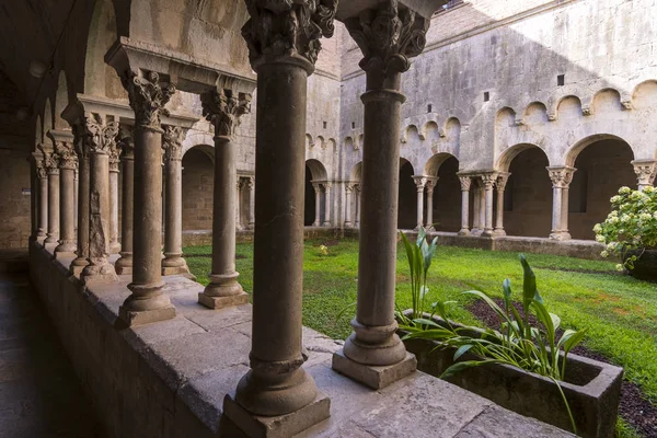 スペインとヨーロッパで最も保存状態の良い地区の一つであるジローナ スペイン の歴史的中心部とユダヤ人地区 — ストック写真