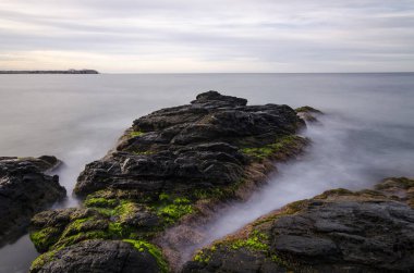 La Caleta de Salobrea 'da müthiş bir gün doğumu, Costa Tropical de Granada (İspanya)