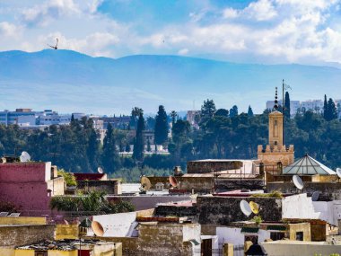 Şehrin üzerinde Fas Meknes görünümü