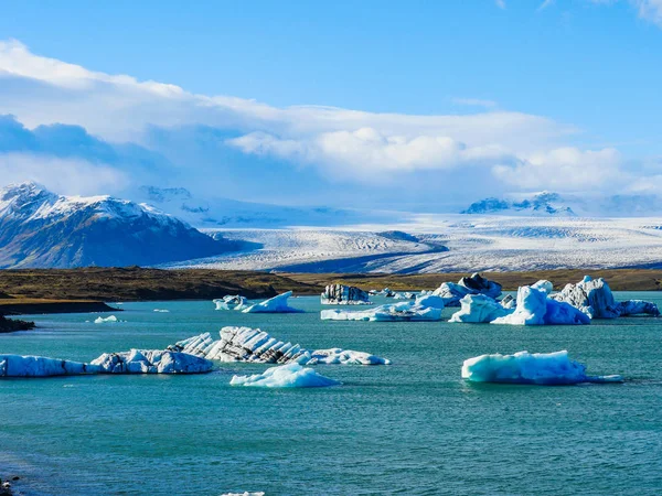 Islandia niebieski lodowiec laguny latem — Zdjęcie stockowe