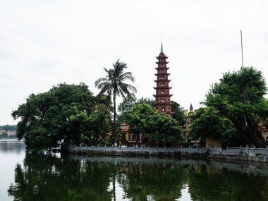 vietnam hanoi tran quoc pagoda