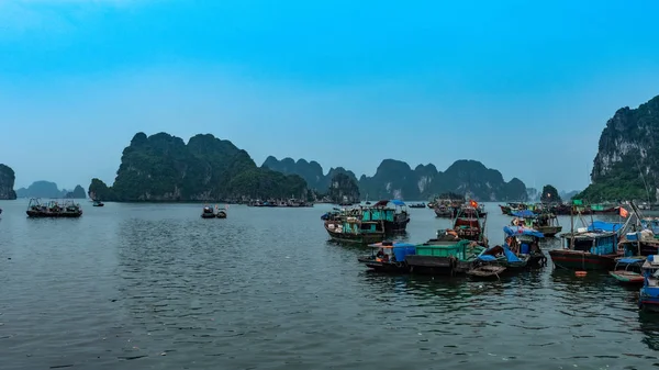 Vietnam Halong Bay tekne turu