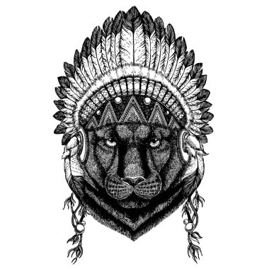 Kara Panter. Vahşi hayvan giyen inidan headdress tüyleri ile. Boho chic tarzı Gösterim amacıyla dövme, amblem, rozet, logo, yama. Çocuk giyim