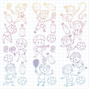 Çocuk yarışmaları spor. Genç atheles oynarken futbol, futbol, beyzbol, basketbol. Çalışan kız ve erkek. Rhythic jimnastik, artistik patinaj görüntüleri.