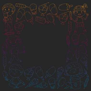 Küçük çocuklar dondurma yemek. Tatlı çilek şeker çocuklar için. Lezzetli vanilya, portakal, kivi tatlı.