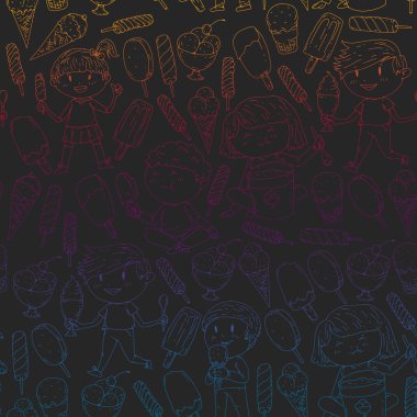 Küçük çocuklar dondurma yemek. Tatlı çilek şeker çocuklar için. Lezzetli vanilya, portakal, kivi tatlı.