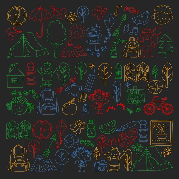 Vektör kamp, yürüyüş simgeleri küçük çocuklar için ayarlayın. Okulu ve anaokulu çocukları tatil.