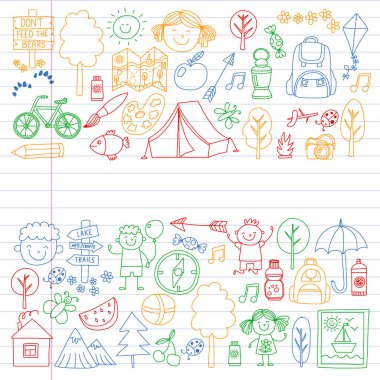 Vektör kamp, yürüyüş simgeleri küçük çocuklar için ayarlayın. Okulu ve anaokulu çocukları tatil.