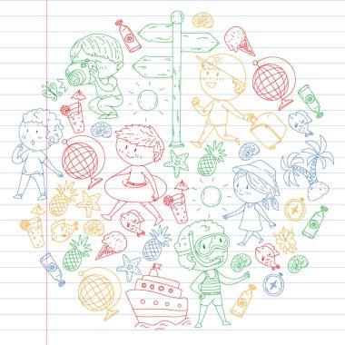 Mutlu çocuklar oynarken deniz kıyısı, plaj, deniz, okyanus. Çocuklar tatil ve seyahat. Yüzme, doodle simgeler küre, cruise gemisi, kokteyller