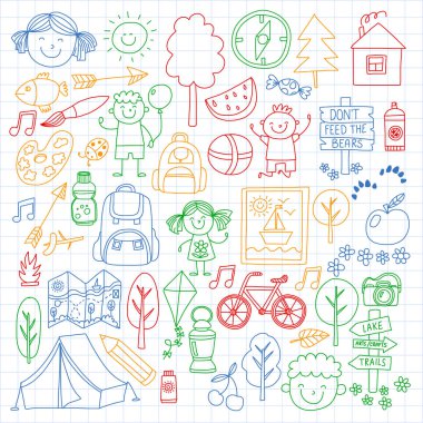 Vektör kamp, yürüyüş simgeleri küçük çocuklar için ayarlayın. Okulu ve anaokulu çocukları tatil