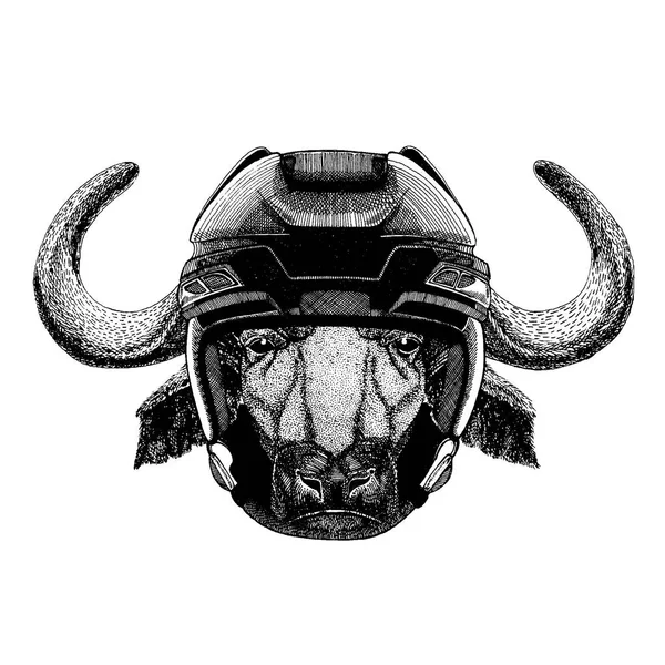 Buffalo, toro, buey, animal con casco de hockey. Imagen dibujada a mano de león para tatuaje, camiseta, emblema, insignia, logotipo, parche . — Archivo Imágenes Vectoriales