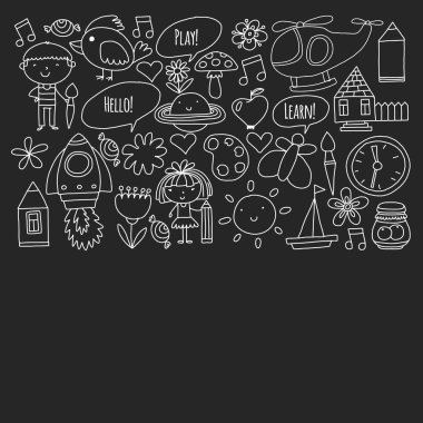 Küçük çocuklar ile vektör deseni. Anaokulu, oyun ve birlikte büyümek. Doodle tarzında oyuncaklar ve çocuklar simgeleri