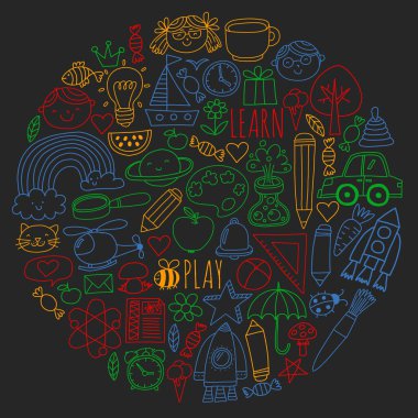 Çevrimiçi okul, internet e-öğrenimi. Anaokulu ve okul.