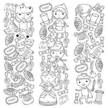 Performans, küçük çocuklarla tiyatro. Masal sahnelerindeki anaokulu çocukları. Kırmızı Başlıklı Kız 'ı oynayan genç oyuncular.